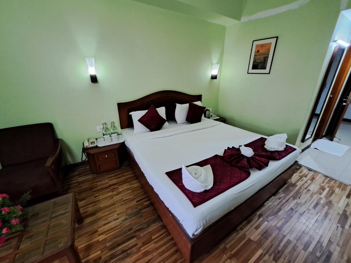 Hotel Preethi Classic Towers Udagamandalam Exterior foto