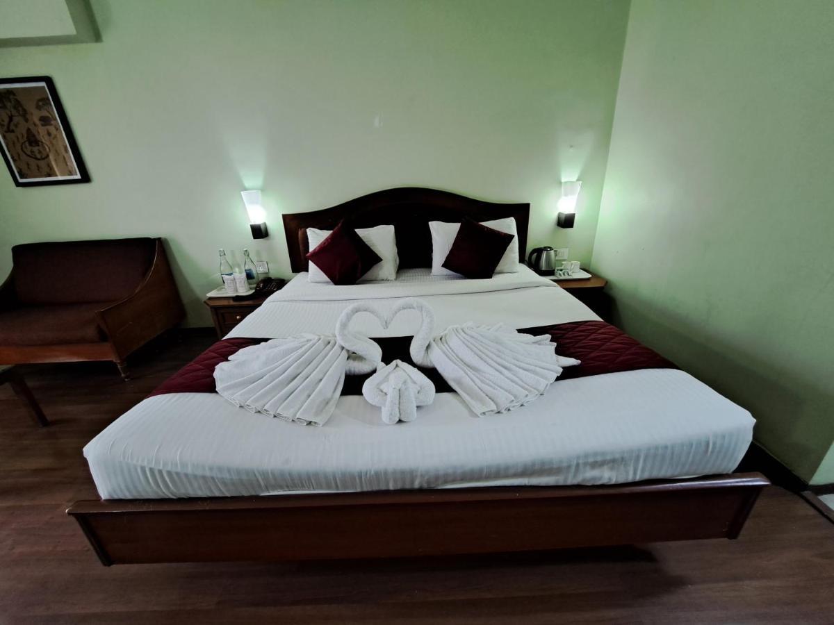 Hotel Preethi Classic Towers Udagamandalam Exterior foto