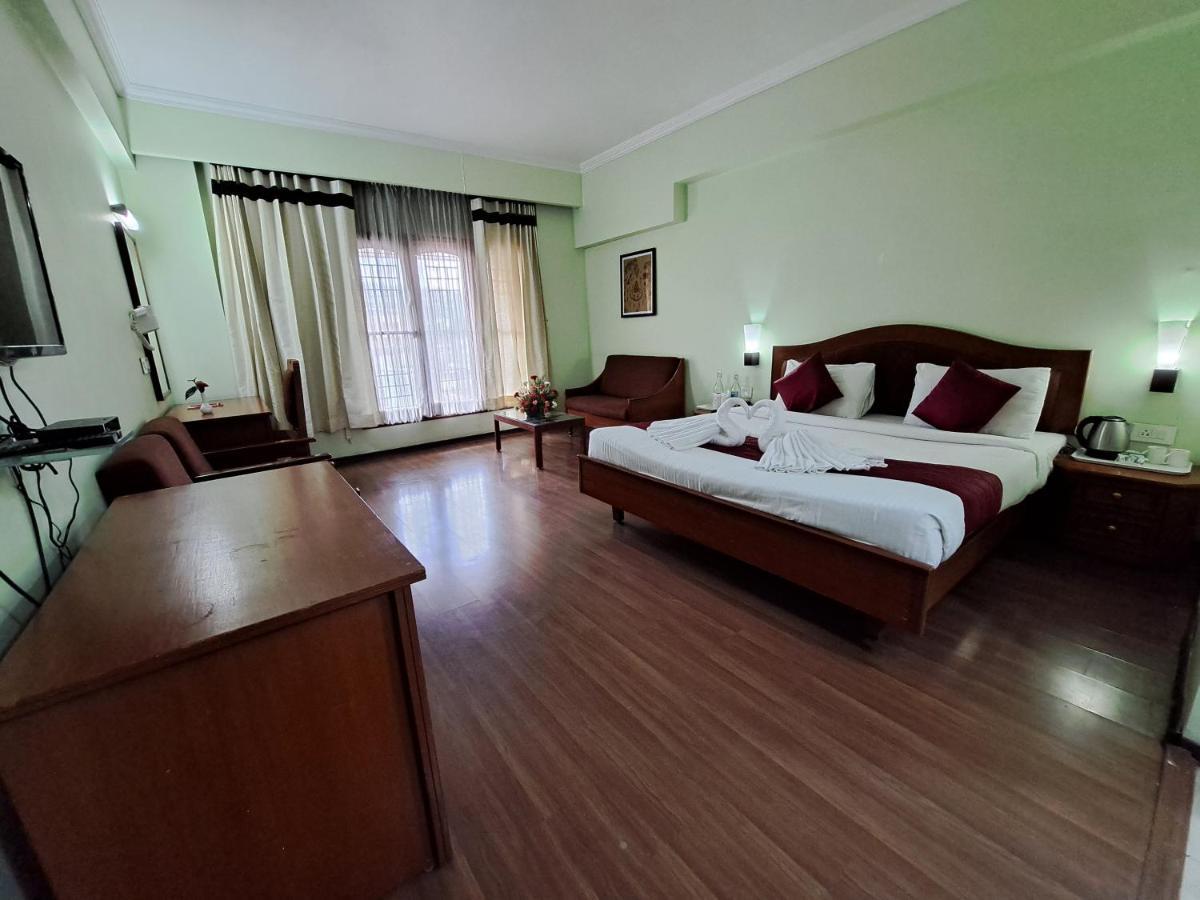 Hotel Preethi Classic Towers Udagamandalam Exterior foto
