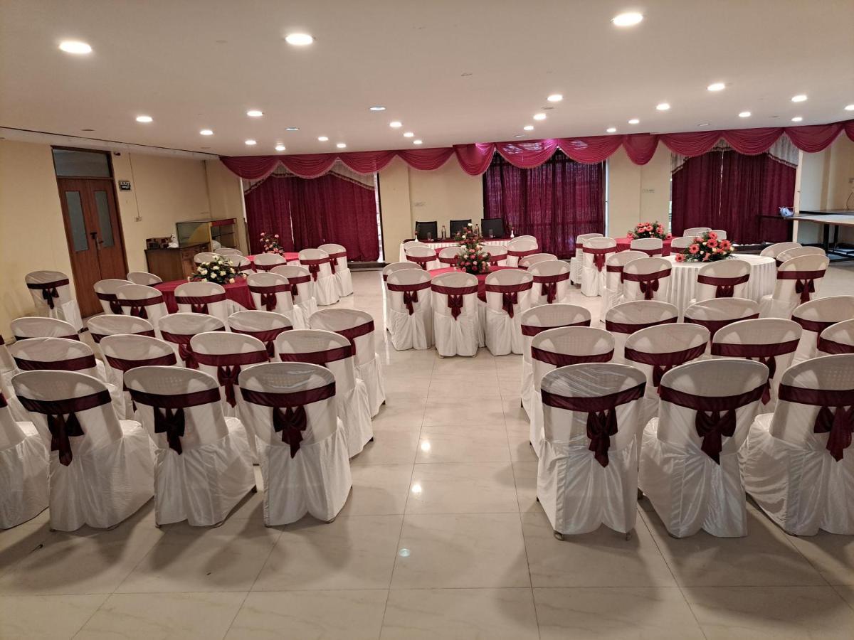 Hotel Preethi Classic Towers Udagamandalam Exterior foto