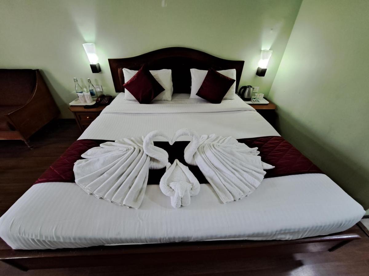 Hotel Preethi Classic Towers Udagamandalam Exterior foto