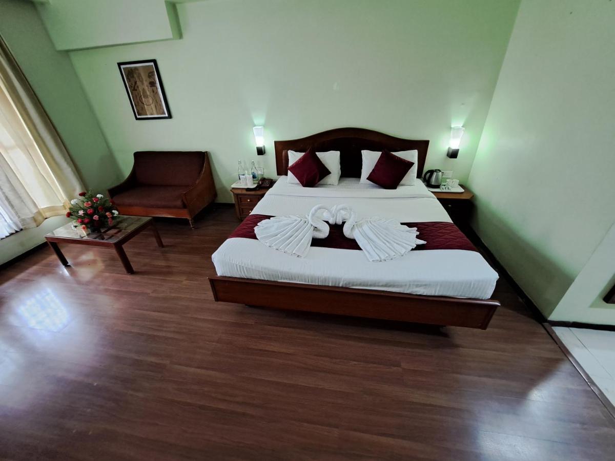 Hotel Preethi Classic Towers Udagamandalam Exterior foto