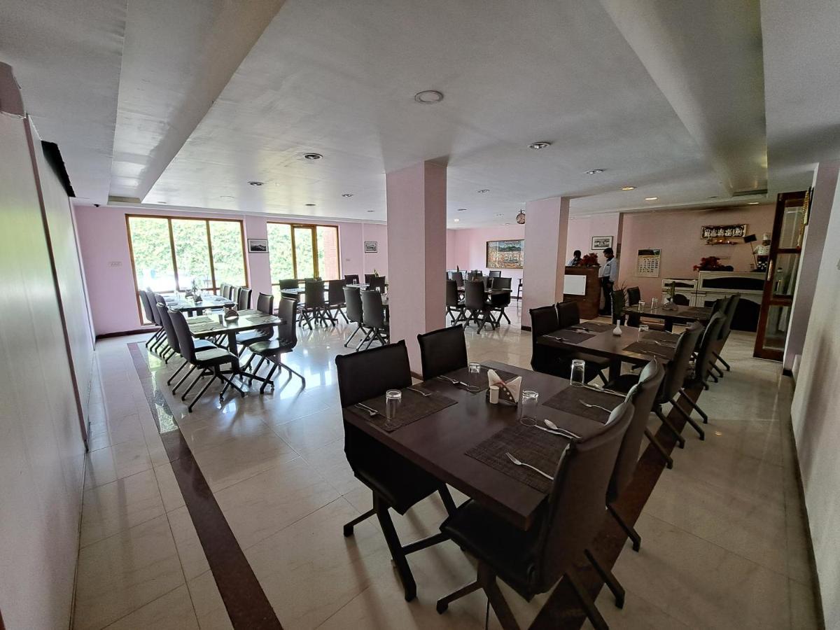 Hotel Preethi Classic Towers Udagamandalam Exterior foto
