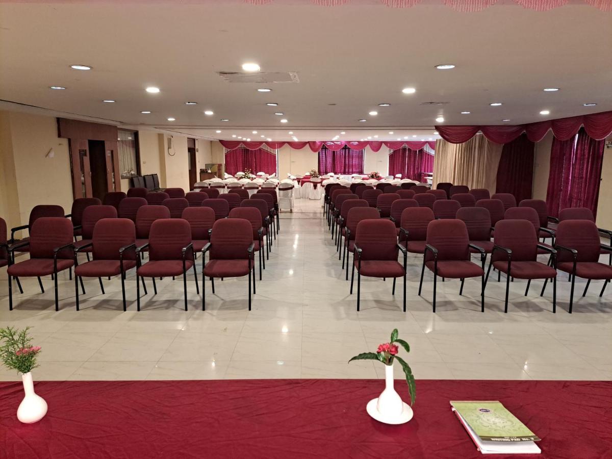 Hotel Preethi Classic Towers Udagamandalam Exterior foto